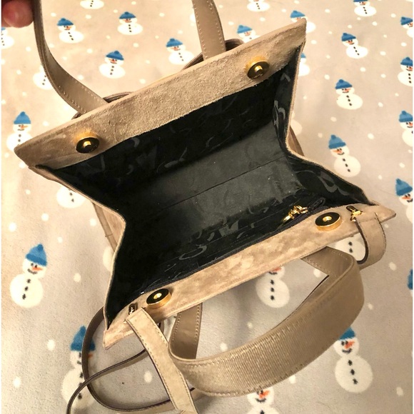 Salvatore Ferragamo Vera Suede Leather 2way Crossbody Handbag - Picture 3 of 10